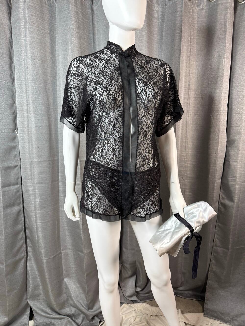Vintage Black Lace Short Penoire Set Sz M-L